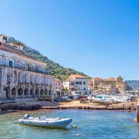 Lovely In With Wifi Holiday home Laureana Cilento