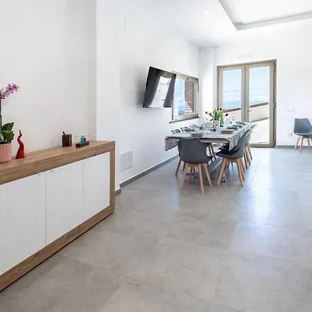 In With House Sea View Σπίτι διακοπών Laureana Cilento