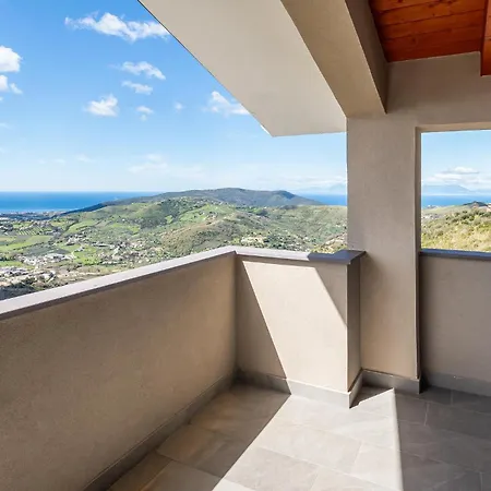 Hébergement de vacances In With House Sea View *