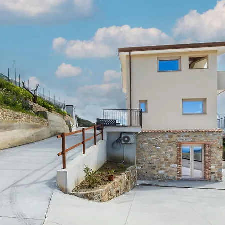 Lovely In With Wifi Holiday home