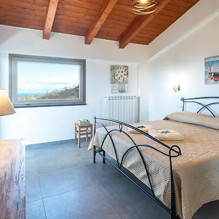 Lovely In With Wifi Laureana Cilento